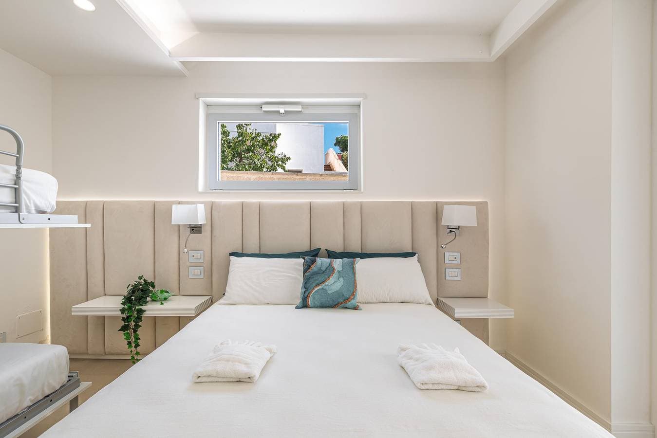 Foto 8 von 16: Zimmer für 4 Personen mit Pool