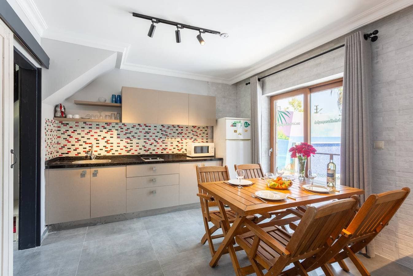 Foto 6 von 17: Villa für 4 Personen mit Balkon