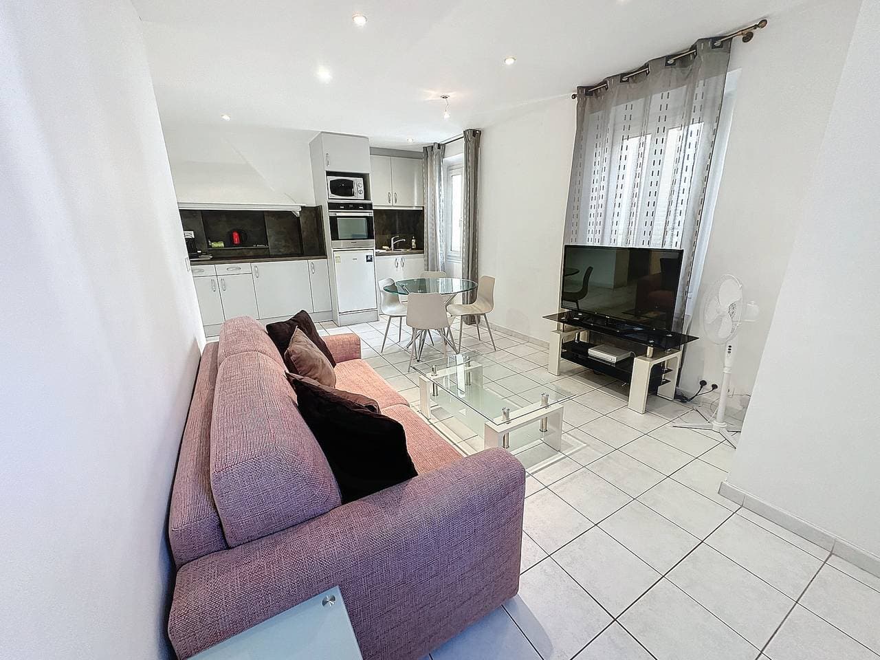 Foto 2 von 13: Central 1 bedroom Riouffe 206 2 mins from Palais