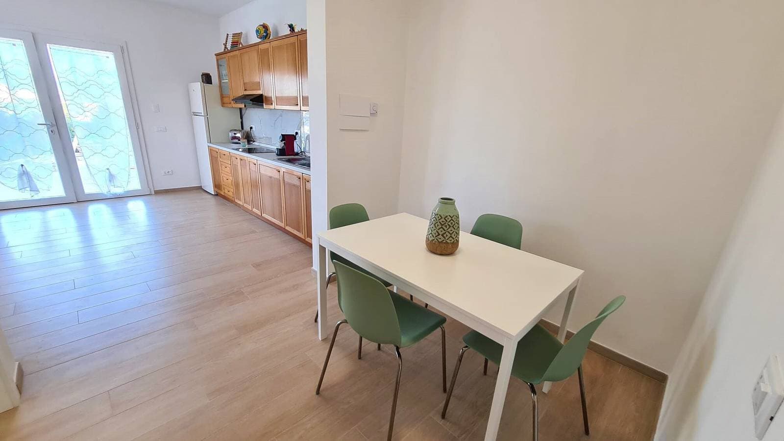 Foto 6 von 17: Ferienwohnung 'Spiagge Bianche' mit Meerblick, Balkon und Klimaanlage