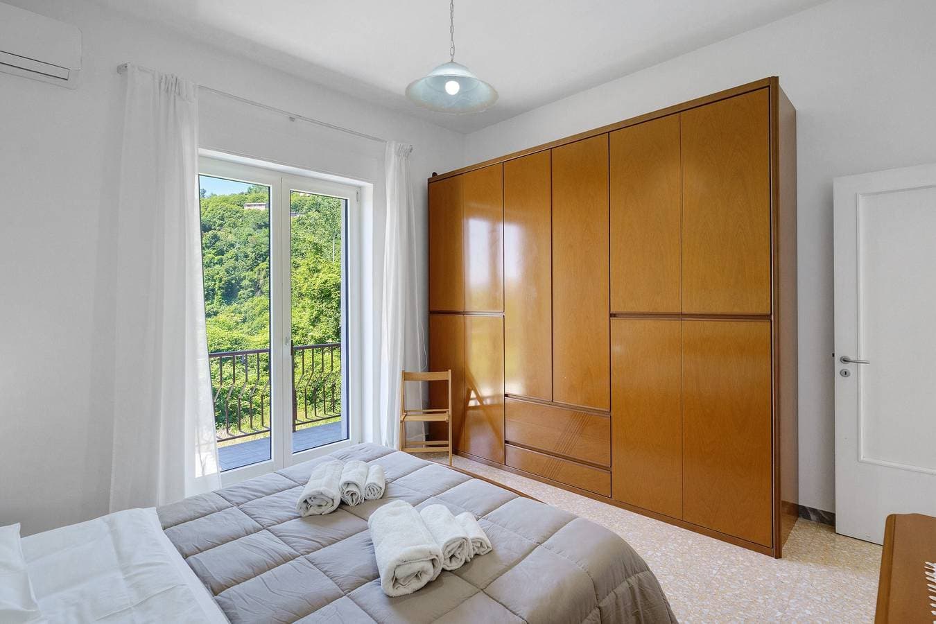 Foto 11 von 21: Ferienwohnung 'Familiare A Due Passi Dal Sentiero Degli Dei' mit Meerblick, Wi-Fi und Klimaanlage