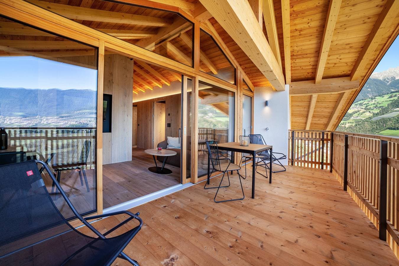 Foto 2 von 22: Ferienwohnung 'Hütterhof Sommer' mit Bergblick, privater Terrasse und WLAN