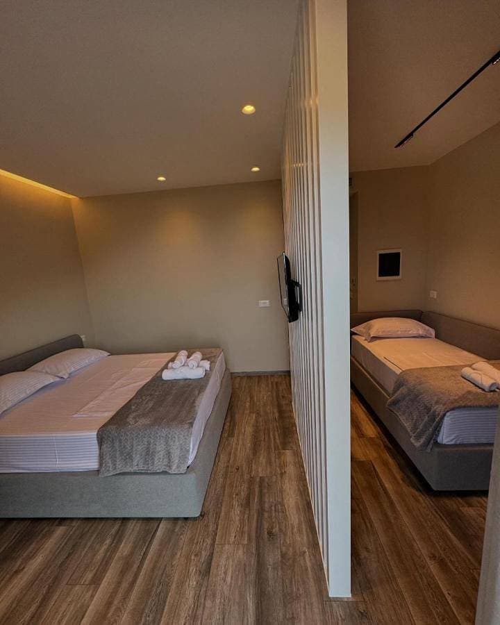 Foto 3 von 45: Standard Triple Room with Sea View
