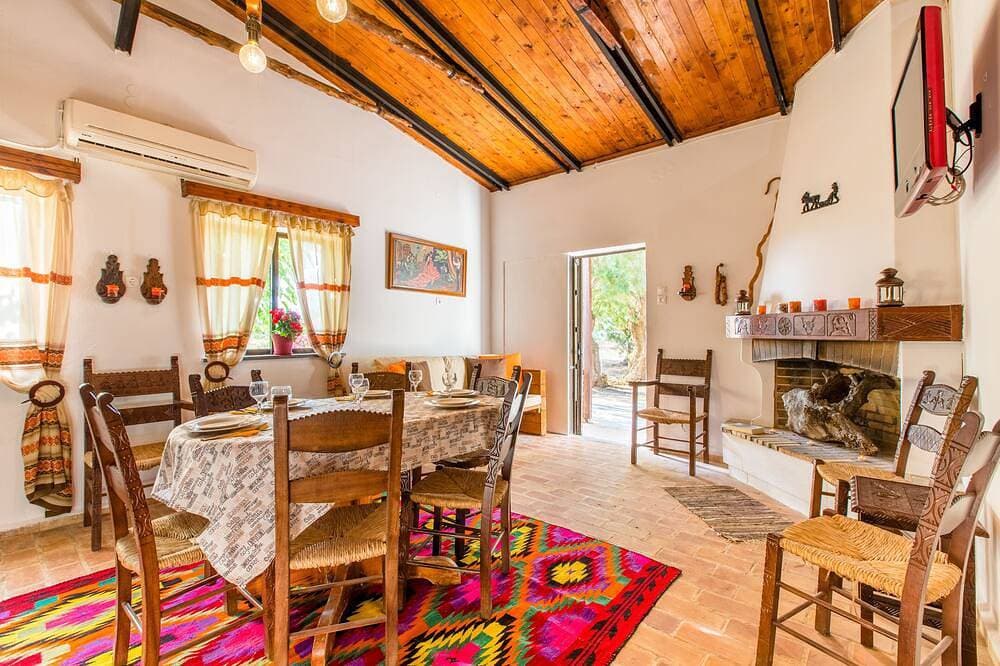 Aadonis Villa am Meer 1