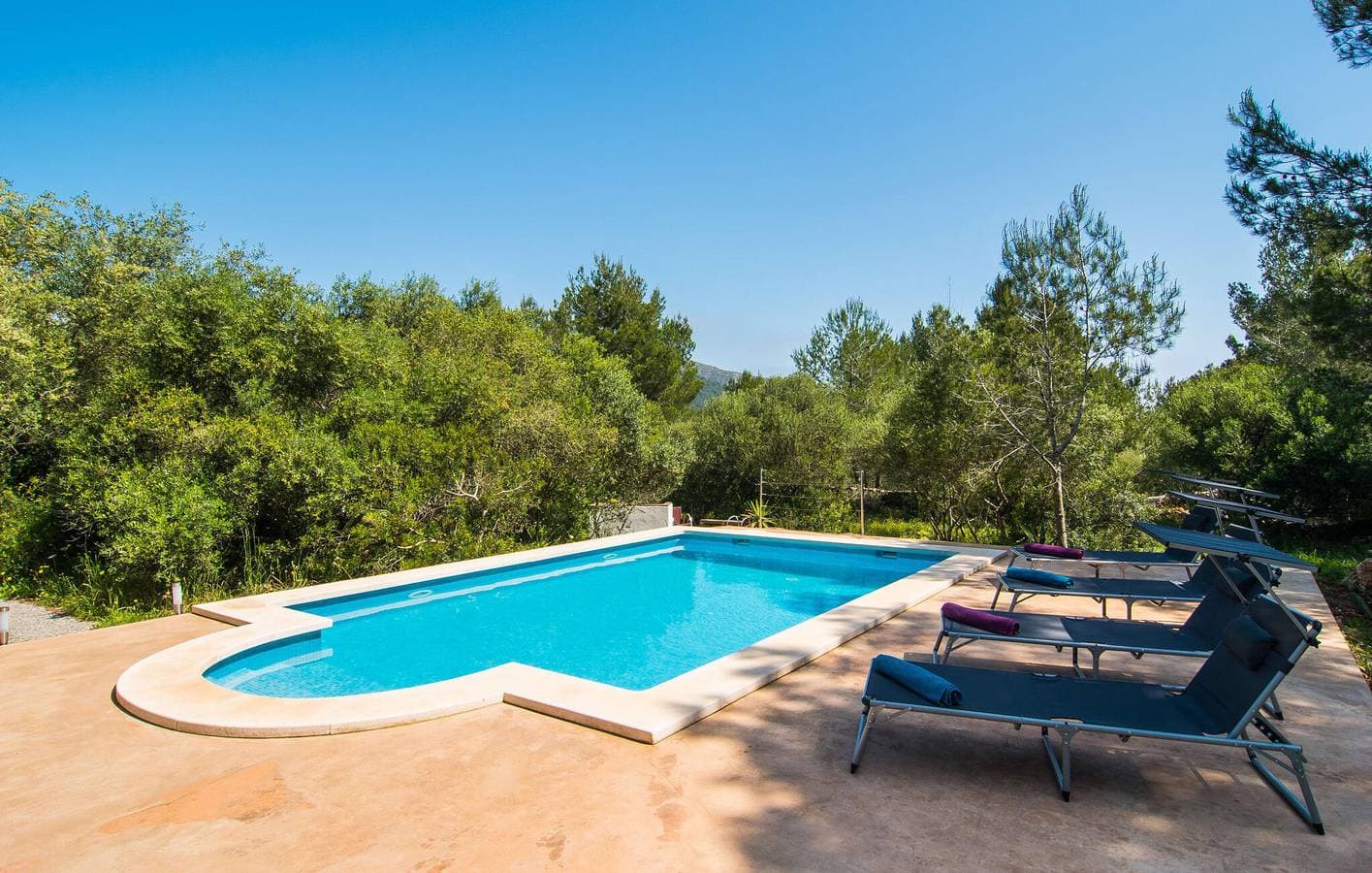Foto 7 von 26: Appartement am Strand mit Pool und Terrasse
