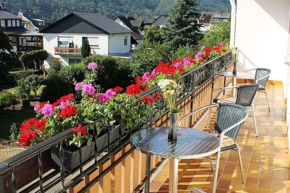 Foto 10 von 11: Doppelzimmer Nr. 1 - Ferienweingut Manfred Schneiders