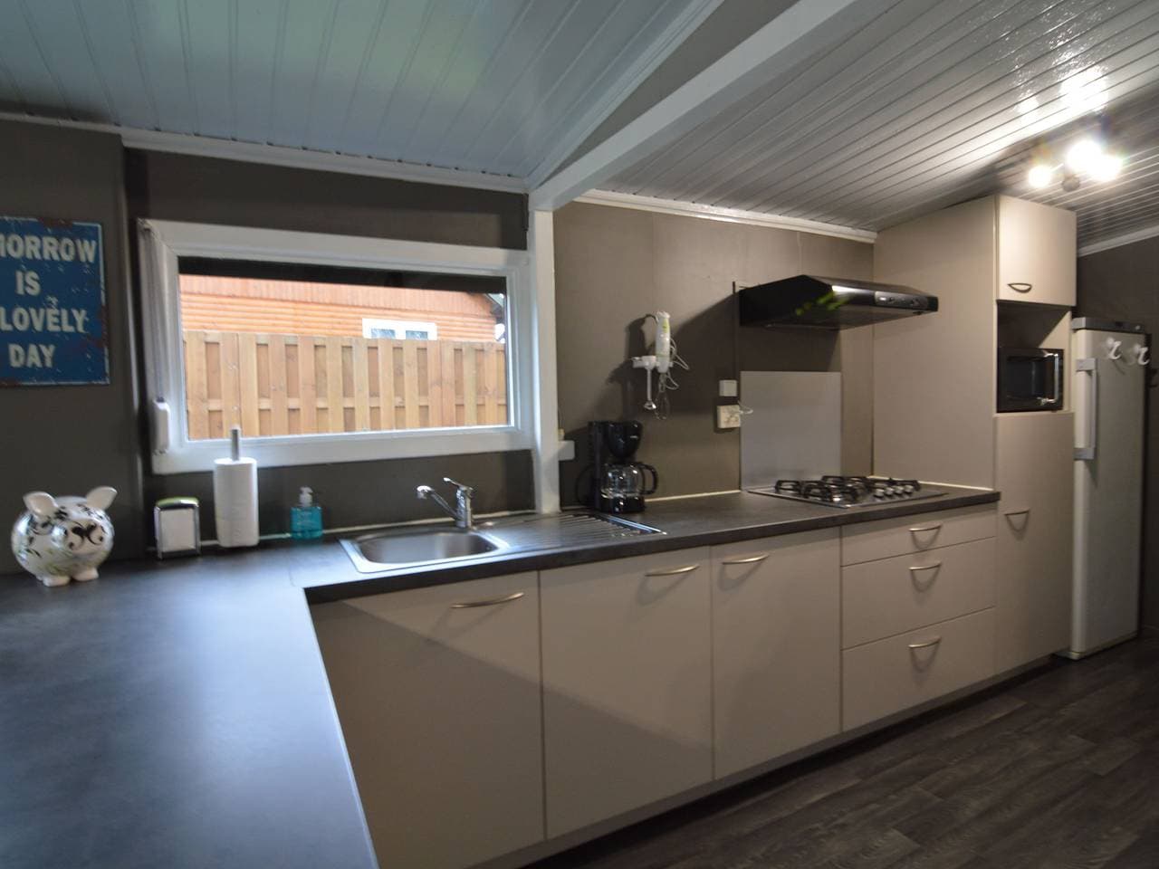 Foto 3 von 38: Modernes Chalet direkt am Wasser