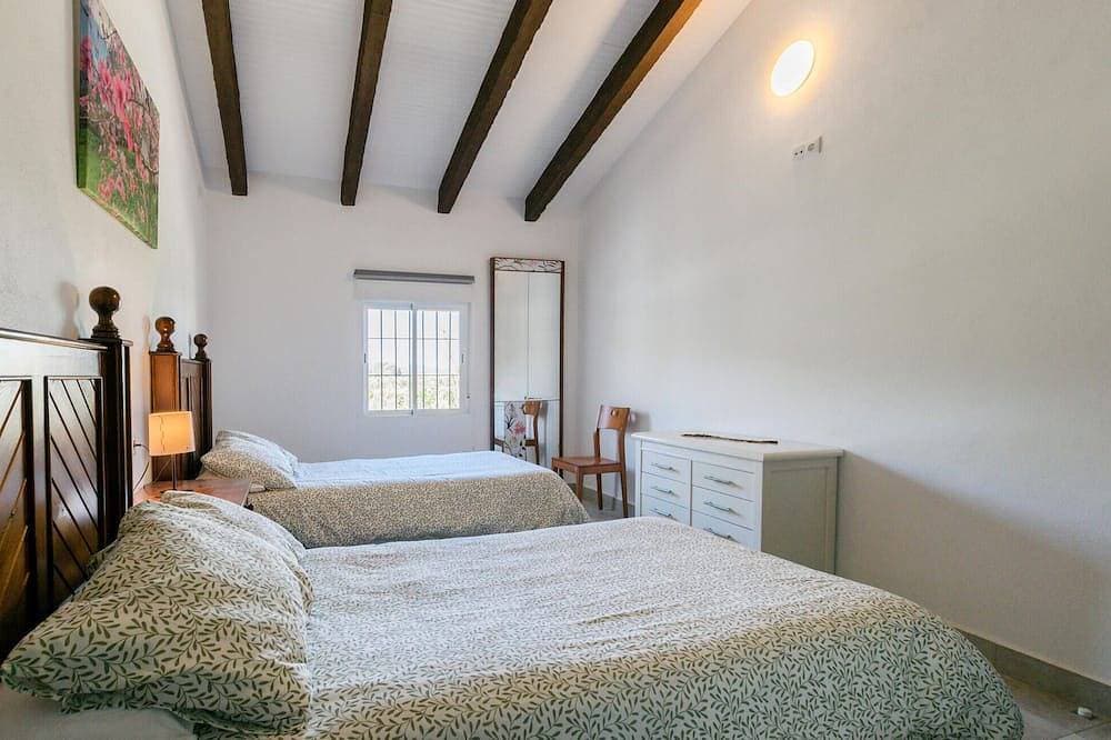 Foto 6 von 28: Cozy home in La Puebla de los Infan