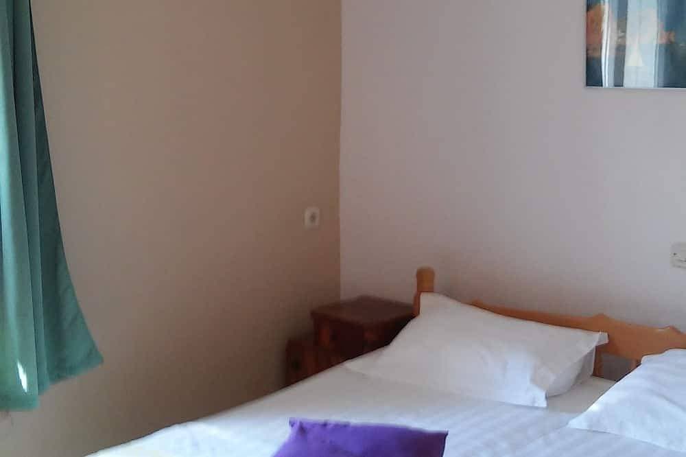 Foto 2 von 14: 1-Zimmer-Ferienwohnung am Strand Bucht Skozanje, Hvar