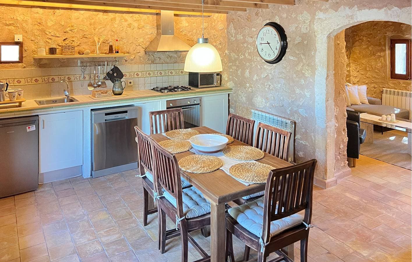 Foto 7 von 28: Moderne Wohnung mit Terrasse und Pool - 2km nach Jornets