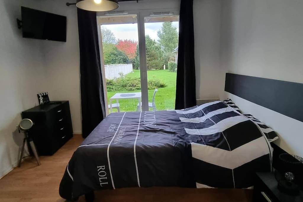 Studio avec piscine près d'Honfleur 1