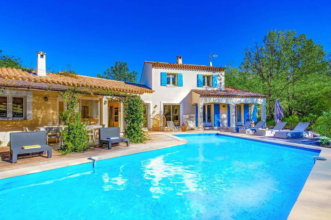 Foto 3 von 29: Villa für 10 Personen mit Garten