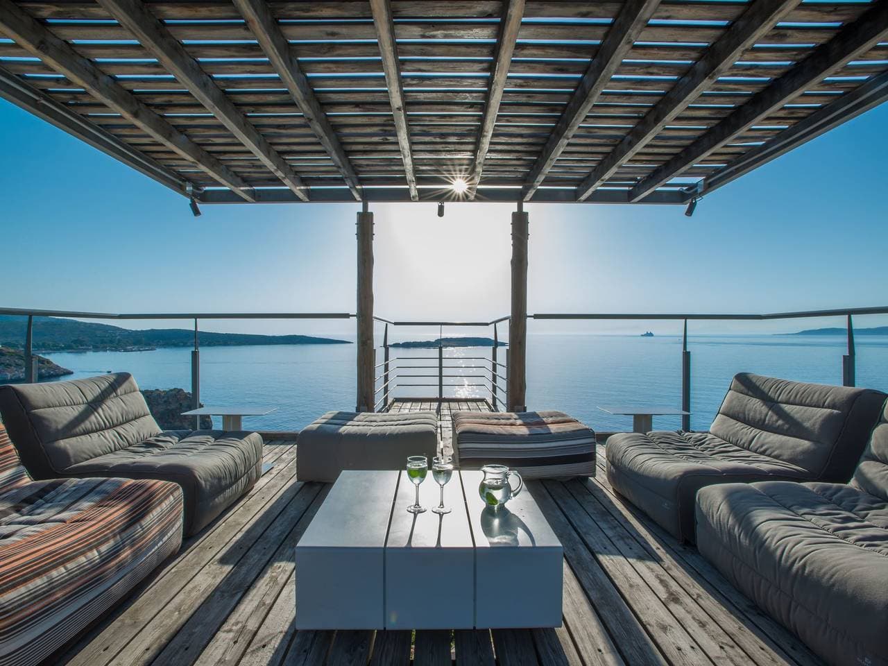 Foto 5 von 27: Anwesen "Olea Prime" mit Infinity-Pool