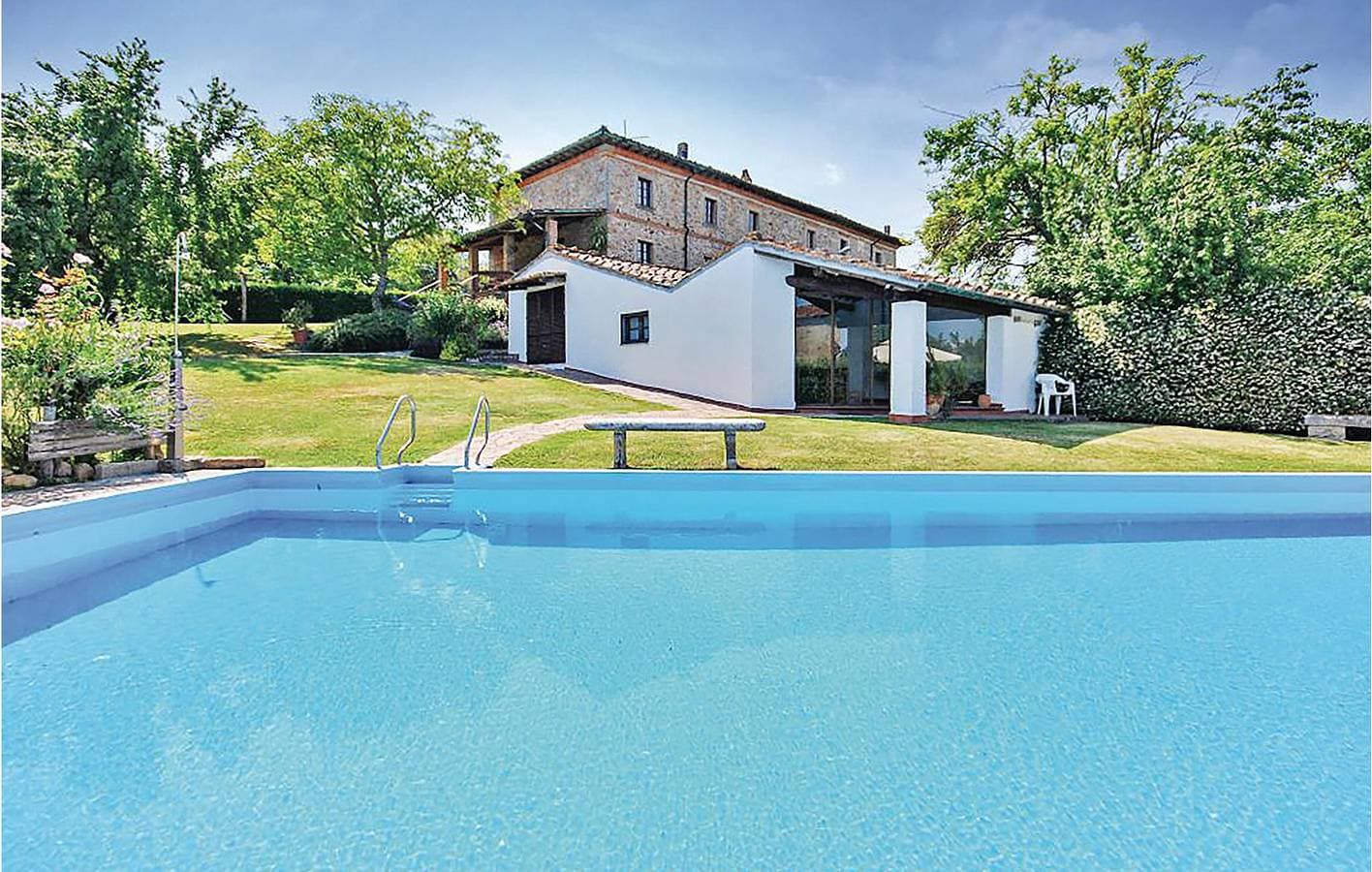 Poolside Retreat mit Parkplatz und Küche - Nähe Fluss und Restaurant 1