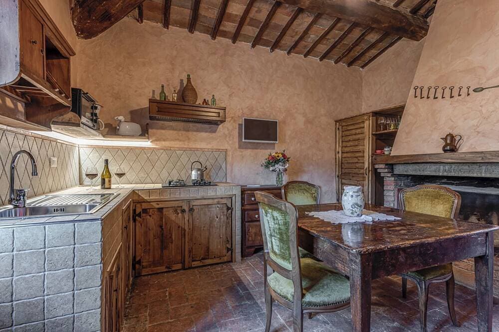 Casciano Apartment in einem historischen Anwesen in der Nähe von Siena mit Swimmingpool 1