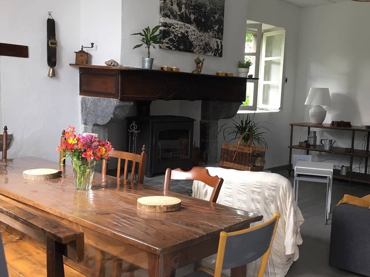 Foto 2 von 14: Gîte in historischem Anwesen "Etape En Barétous" mit privater Terrasse, Garten & WLAN