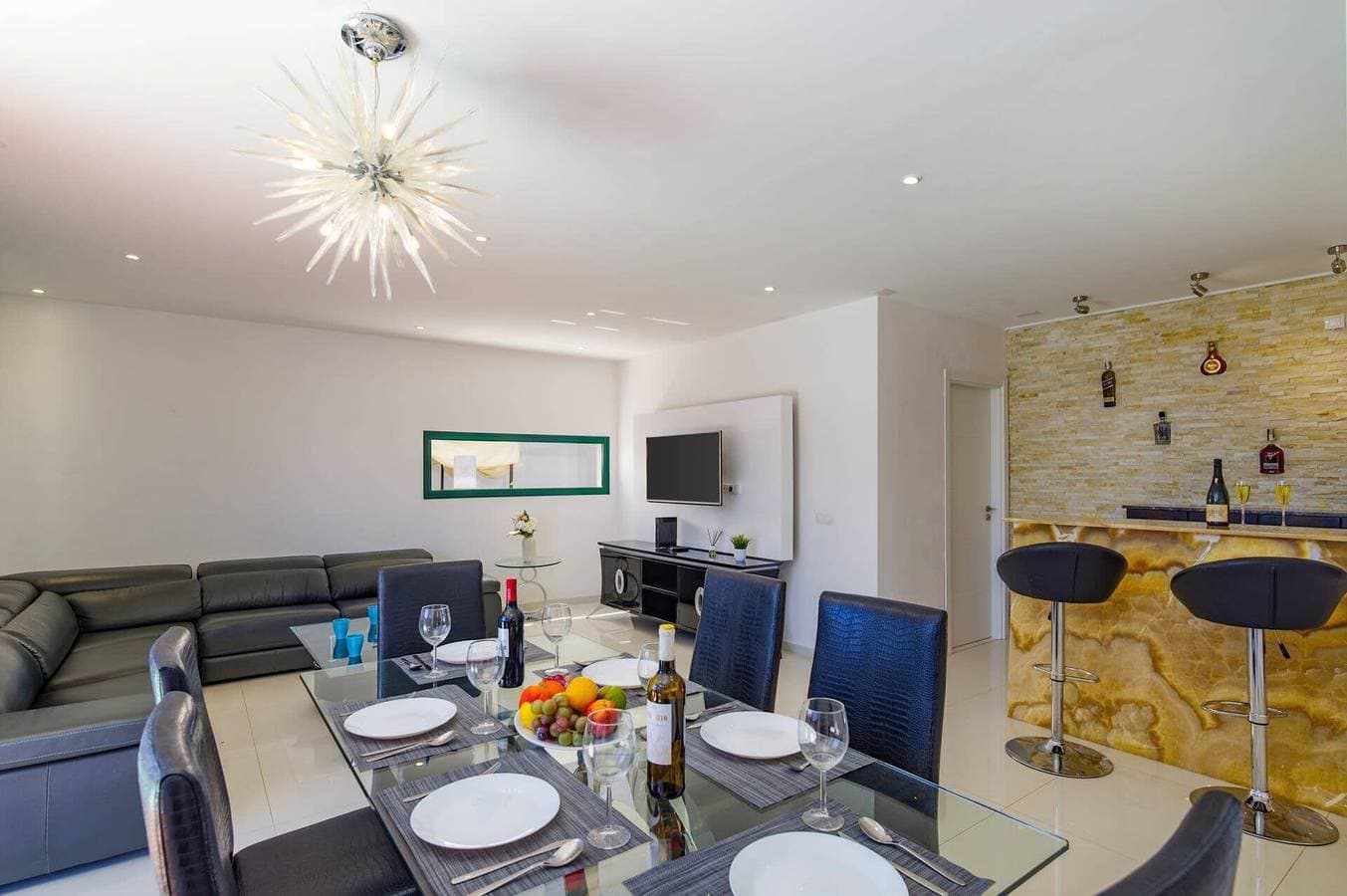 Foto 7 von 24: Villa für 8 Personen mit Garten