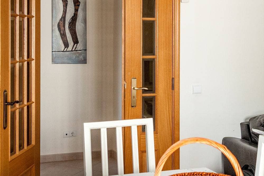 Foto 10 von 23: Ferienwohnung mit 2 Schlafzimmern und Balkon