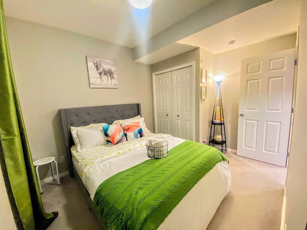 Foto 5 von 20: Newly Built and Cheerful 1-Bedroom Suite