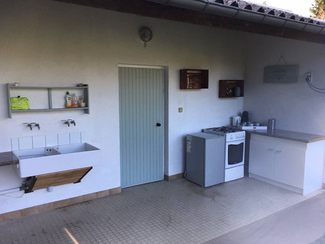 Foto 11 von 32: Blockhütte für 2 Personen mit Terrasse