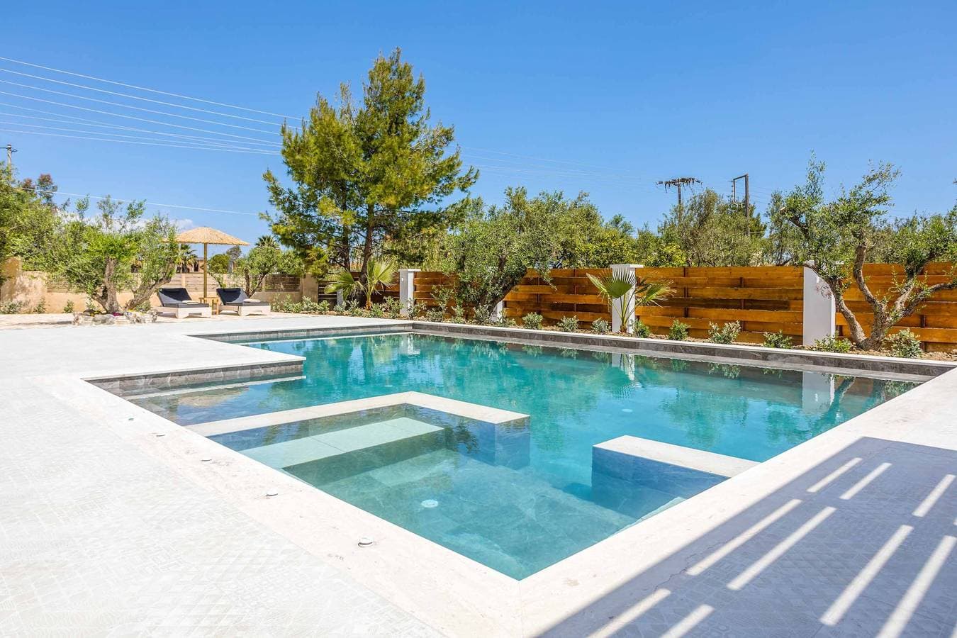 Foto 3 von 50: Villa für 4 Personen mit Pool
