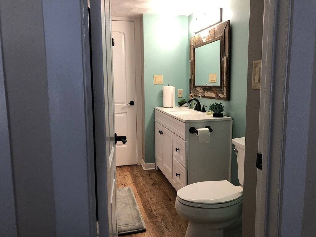 Recently updated 1 Br Condo with stunning lake views - No cleaning or linen fees 1