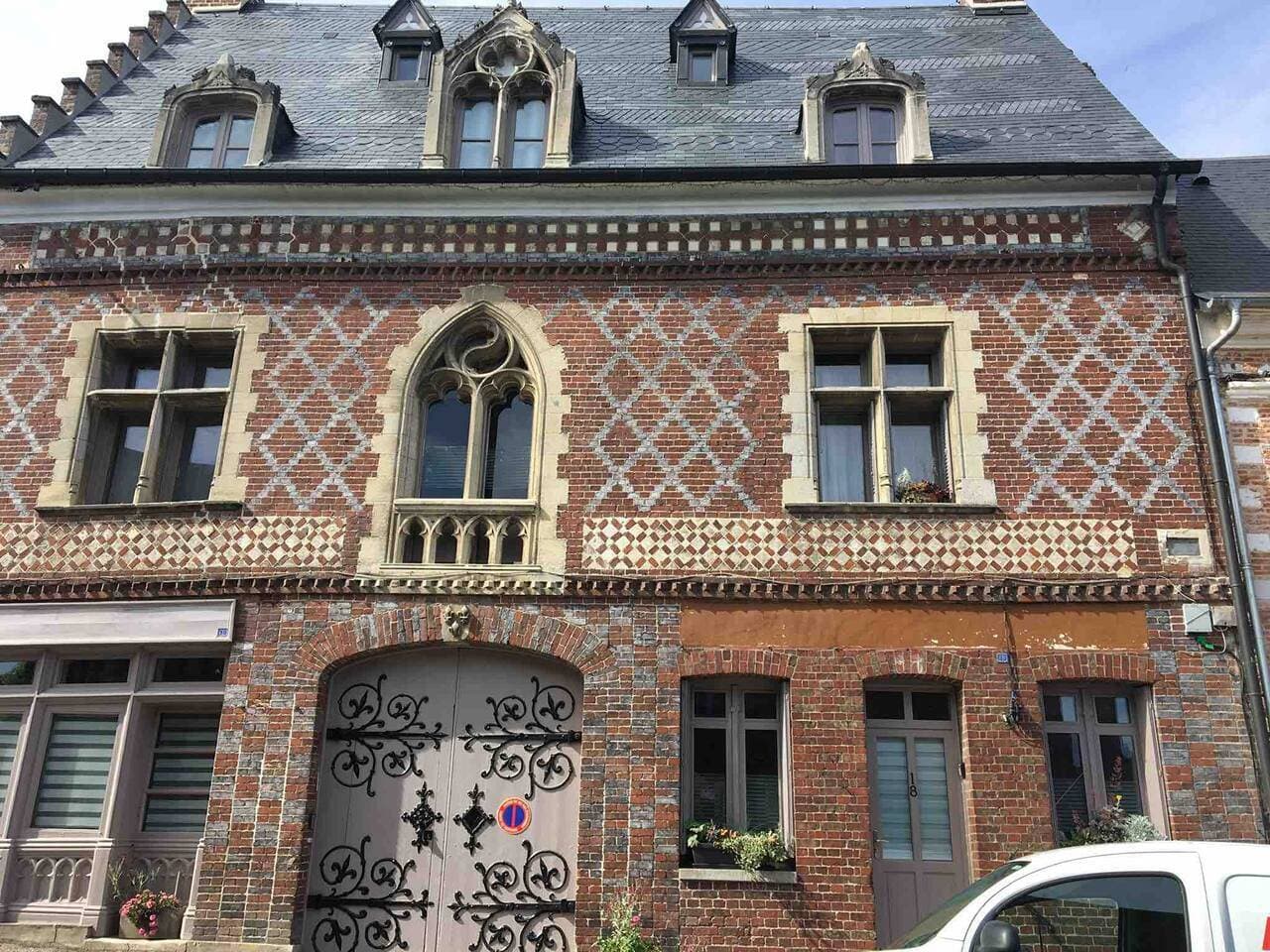 Charmantes Haus in Arques-la-Bataille mit Terrasse und Kamin. 1