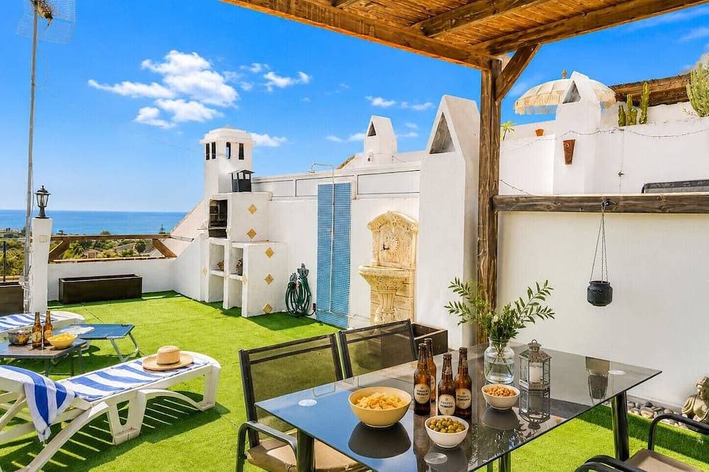 Punta Lara Sunset Townhouse with views in Nerja 1