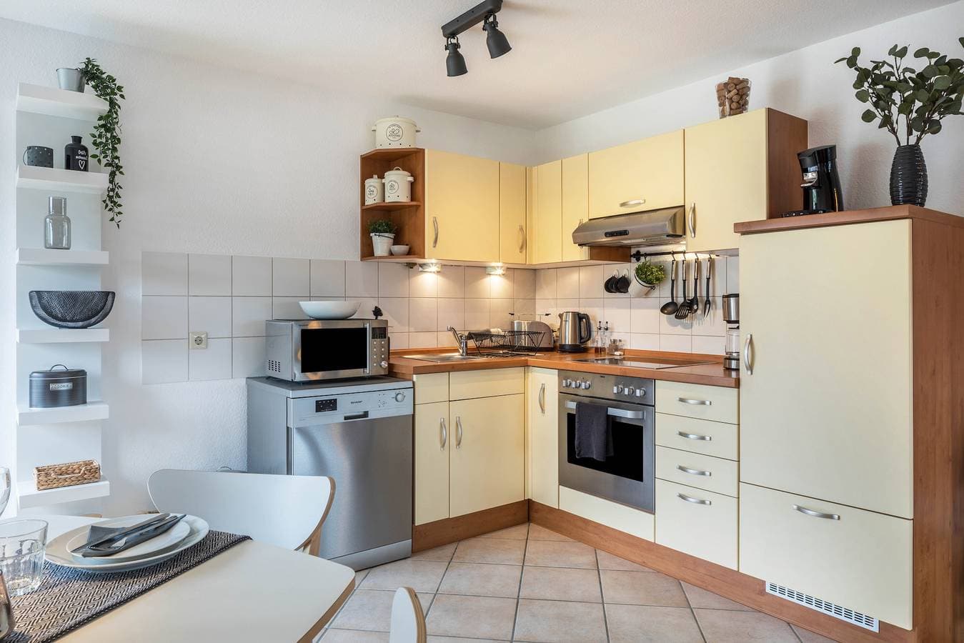 Foto 10 von 36: Ferienwohnung "Weitblick" mit Bergblick, Balkon und WLAN