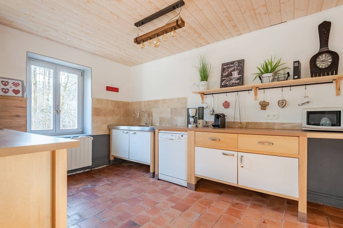 Foto 13 von 18: Ferienhaus für 14 Personen mit Terrasse