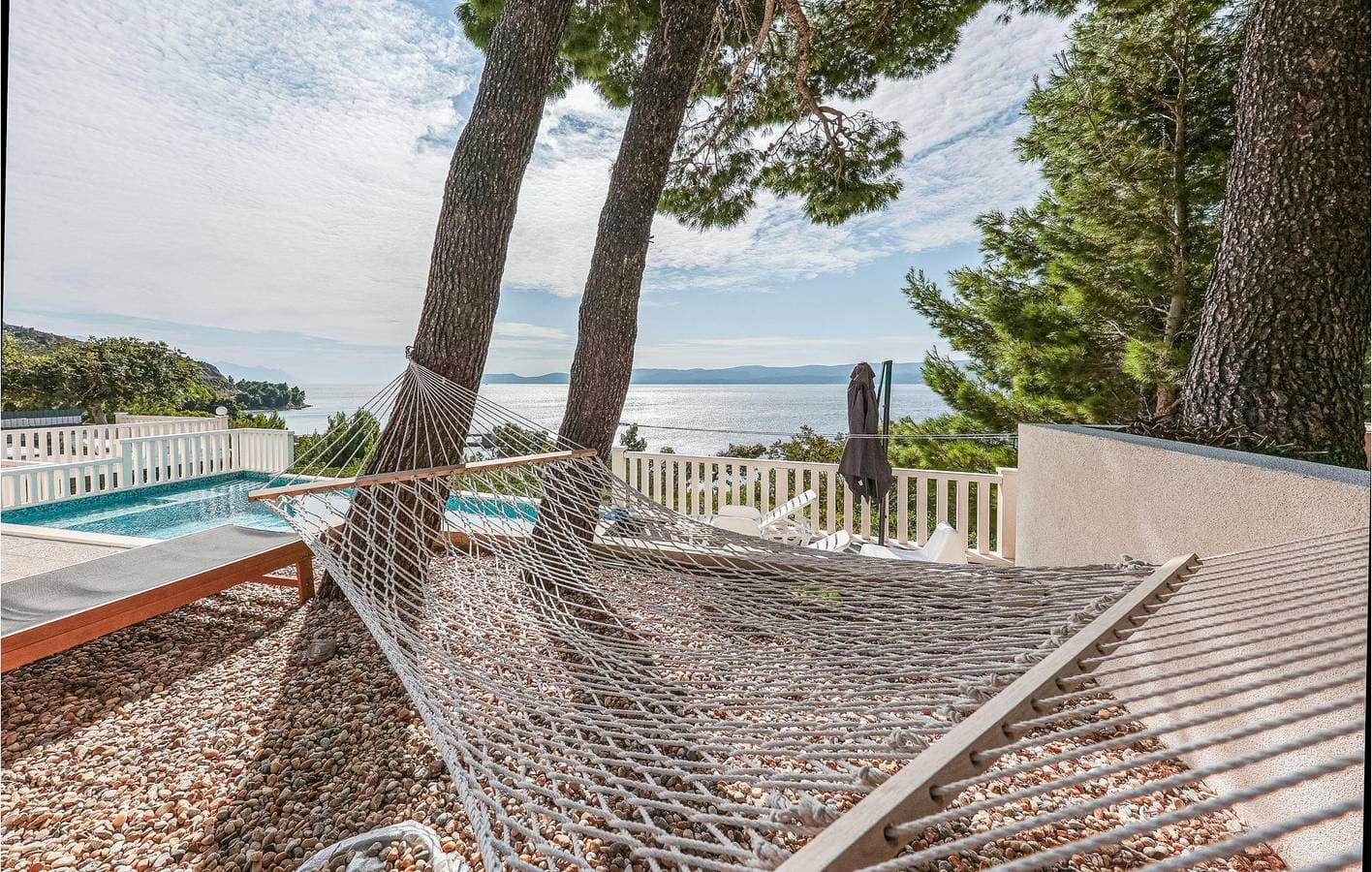 Foto 13 von 34: Charmante Unterkunft, 1,5 km vom Strand entfernt: Stilvolles 70 m² großes Apartment mit Pool und WLAN