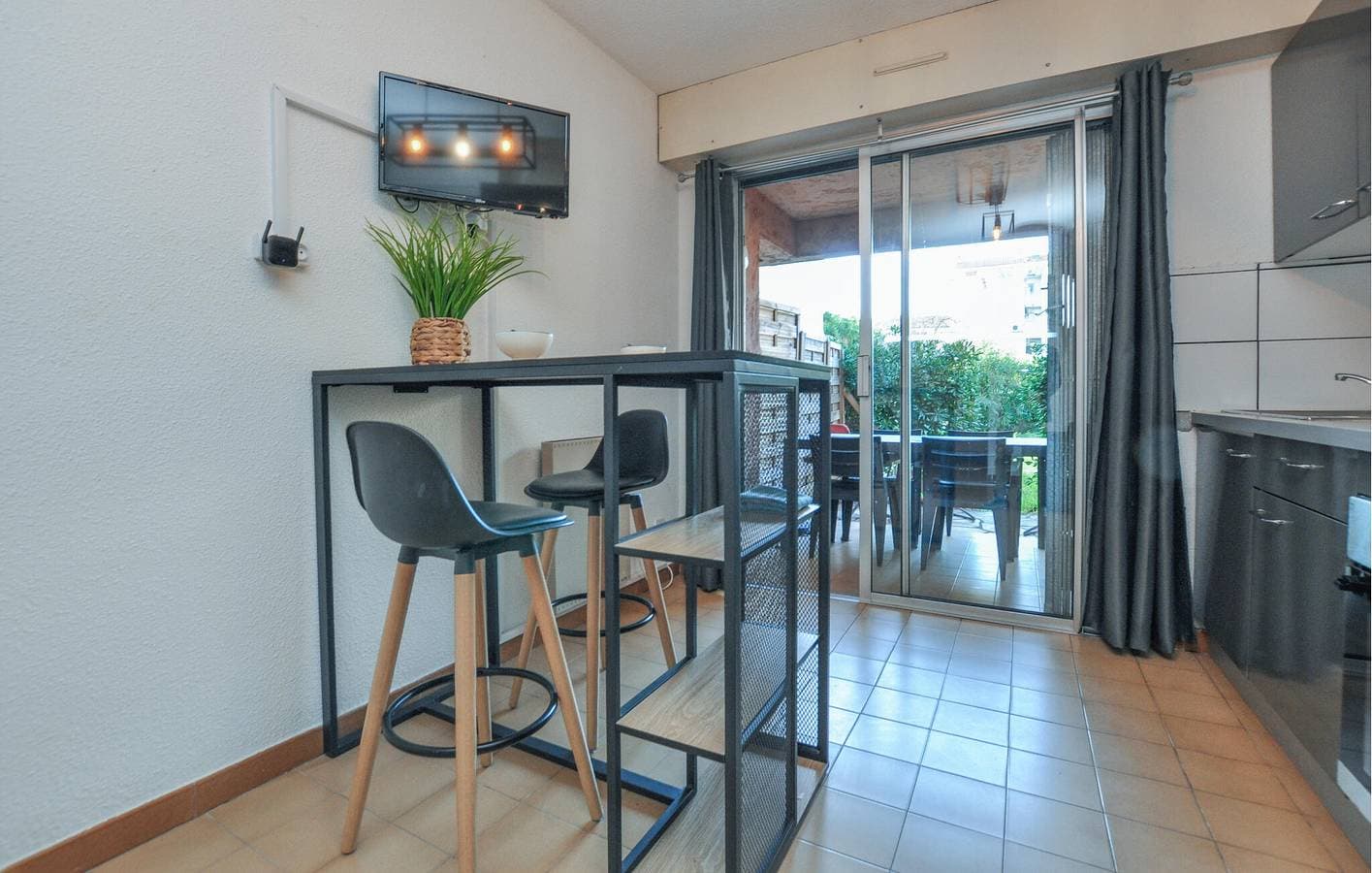 Foto 8 von 16: Gemütliches Apartment mit Terrasse und Parkplatz, 1,5 km zum Strand