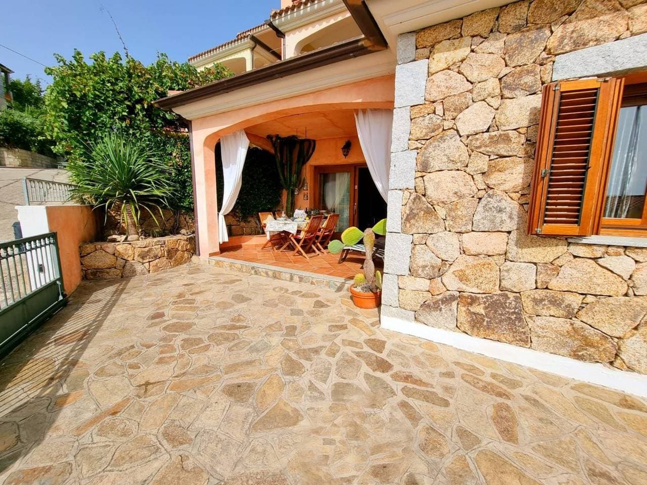 Mit Kamin, Terrasse und Meerblick 1