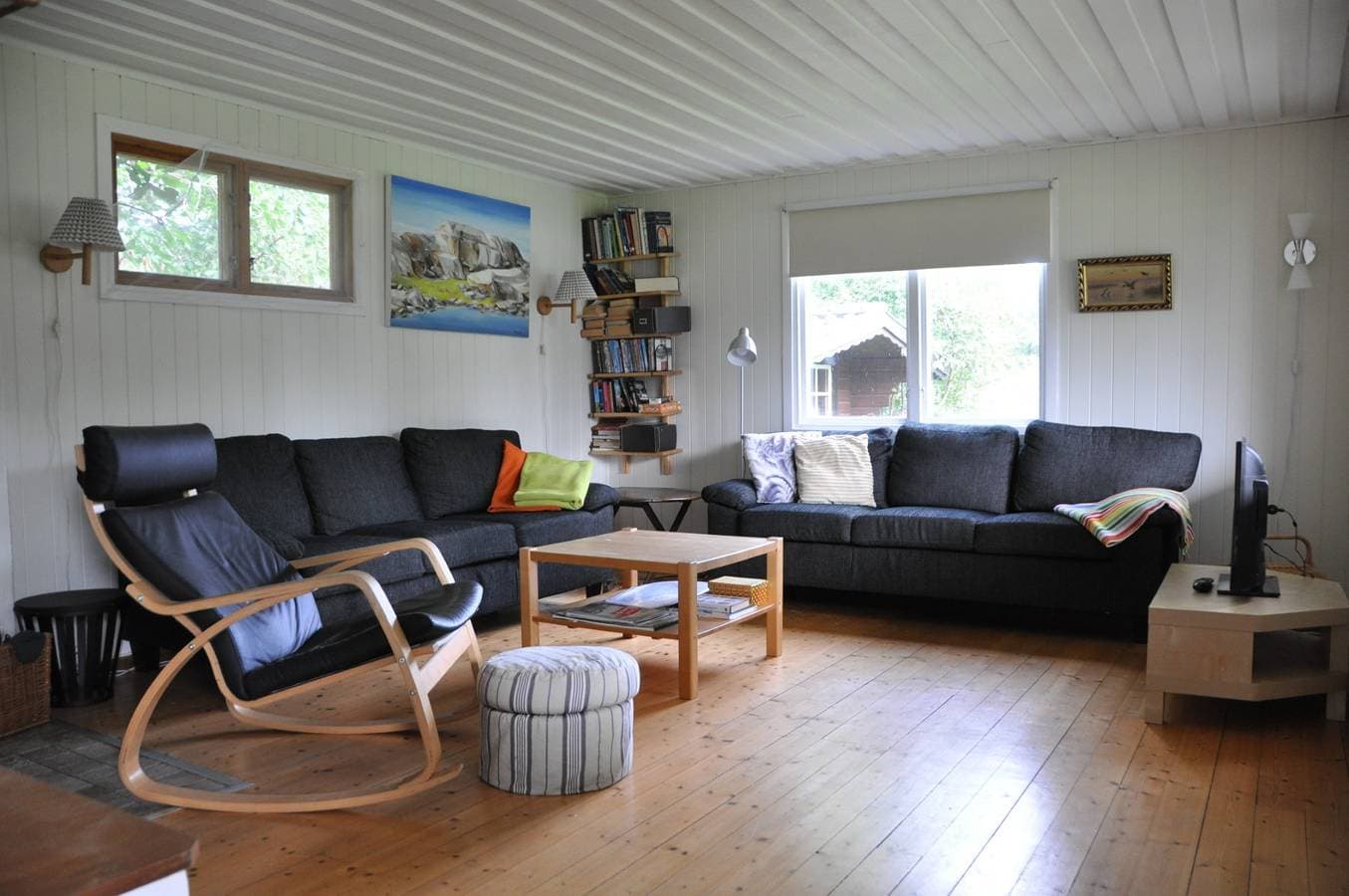 Foto 5 von 28: Ferienhaus mit Seeblick am See Lelången mit Boot