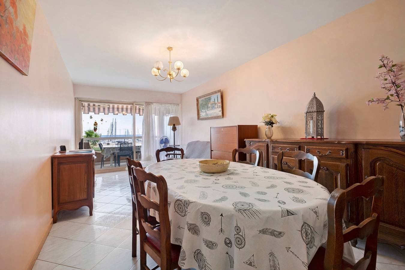 Foto 8 von 25: Ferienwohnung 'Appart – Pool und Blick auf den Hafen' mit Meerblick, Gemeinschaftspool & WLAN