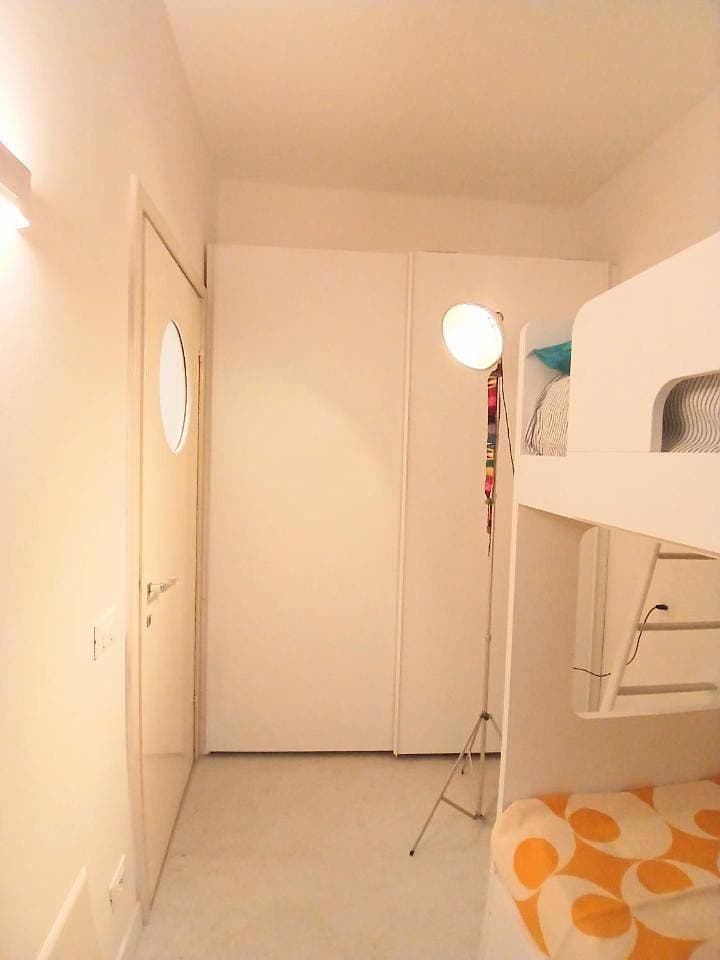 Foto 8 von 40: Two-Bedroom Apartment