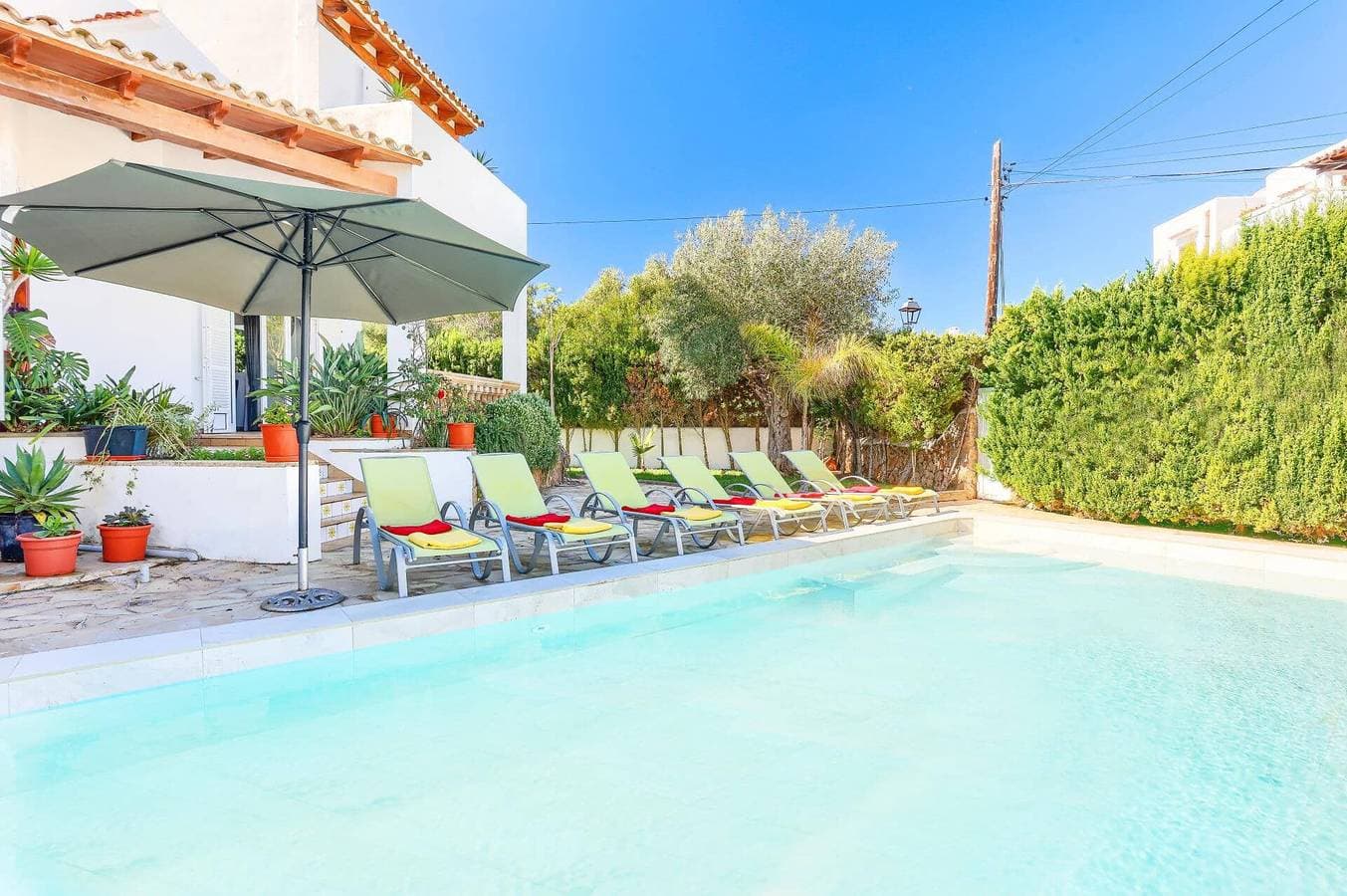 Foto 5 von 21: Villa für 6 Personen mit Garten