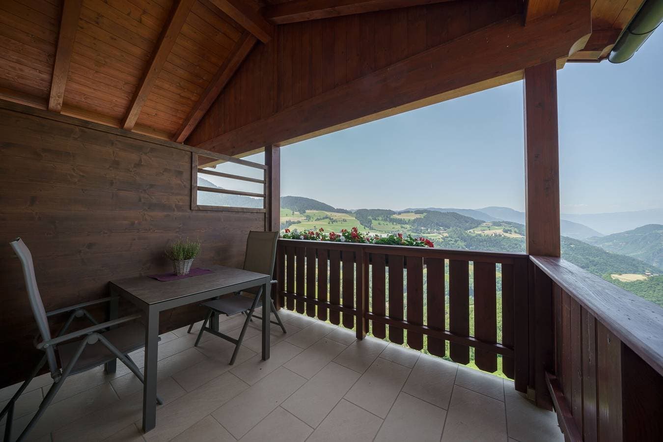 Foto 7 von 11: Ferienwohnung 'Salbei' mit Bergblick, privater Terrasse und Wi-Fi