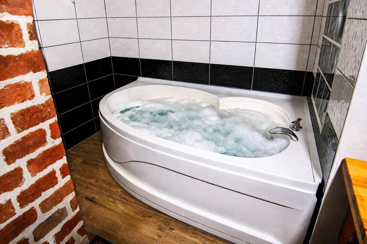 Foto 3 von 13: Double Room with Spa Bath