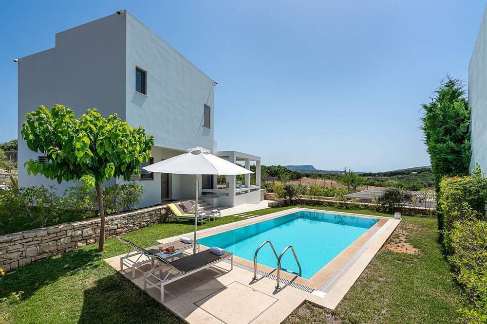 Villa Giasemi, brandneu mit privatem Pool, in Strandnähe, Sofia Luxury Villas 1