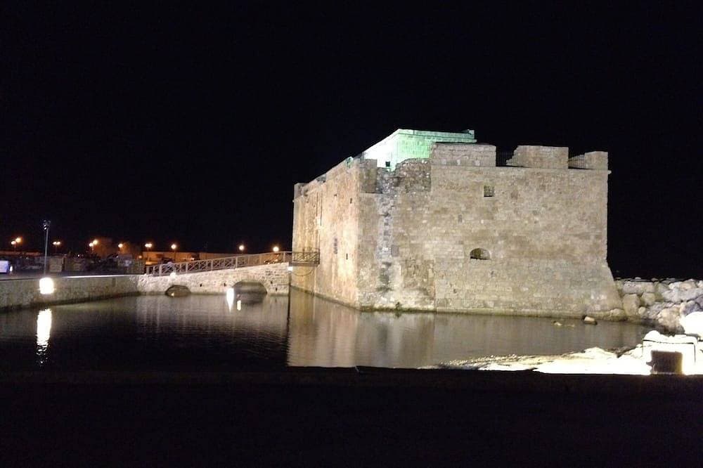 Foto 12 von 30: Kato Paphos: hervorragende Wohnung T2 Touristengegend am Meer