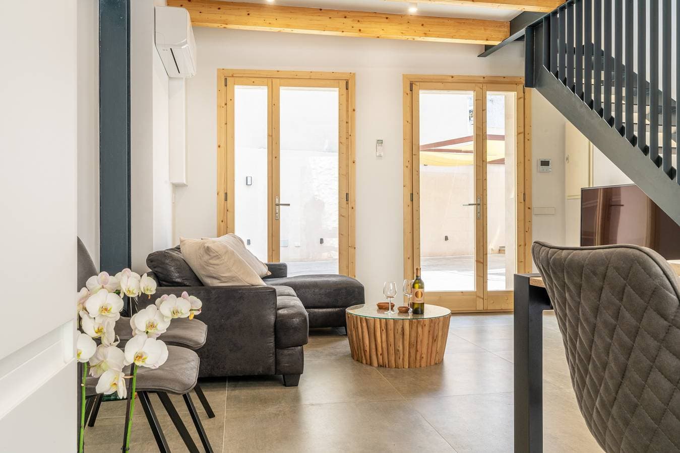 Foto 7 von 58: Ferienhaus „Cas Suis 7“ mit Pool, Bergblick und WLAN