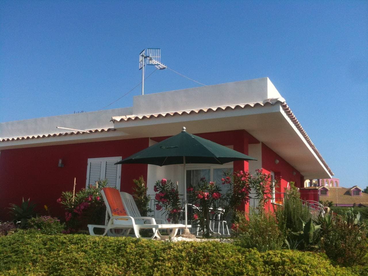 Pittoreske Villa in Sciacca mit Meerblick und Garten 1