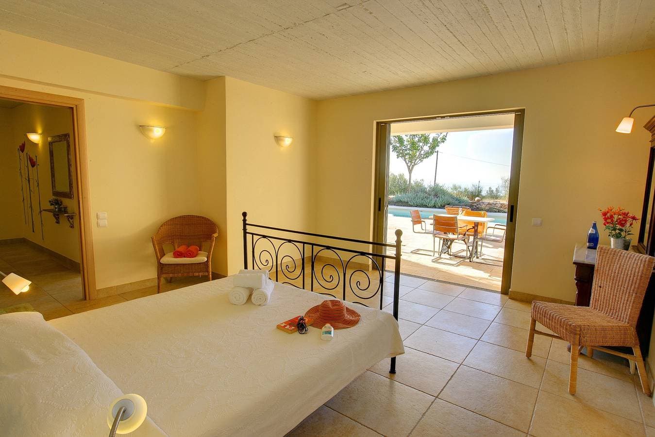 Foto 7 von 19: Villa 'Porfyra Ideales Resort' mit Meerblick, WLAN und Klimaanlage