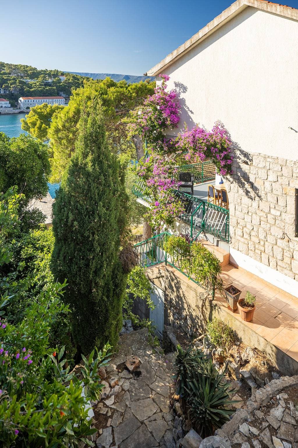 Foto 10 von 38: Studio Appartement mit Terrasse und Meerblick Jelsa, Hvar As-25835-a