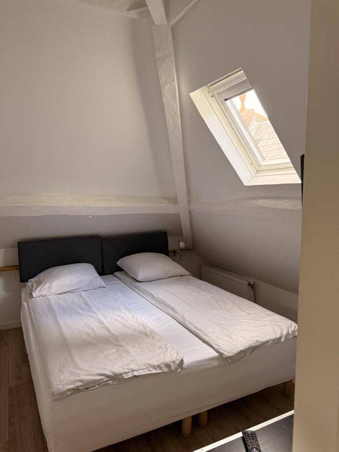 Foto 4 von 19: One-Bedroom Apartment
