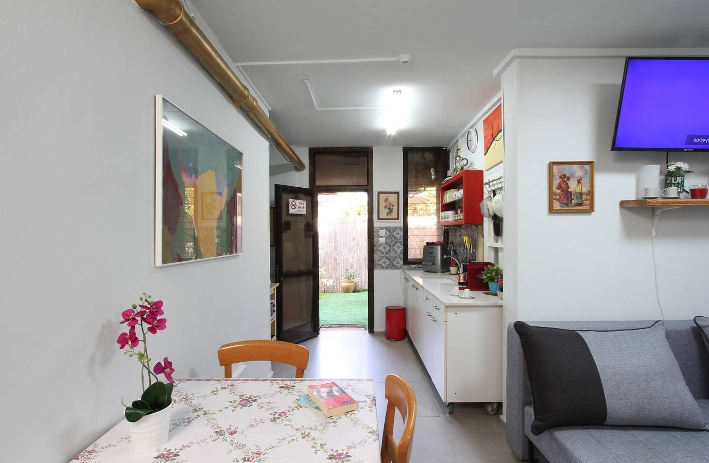 Foto 6 von 25: Like Home Gedera - Private Suite 5 Bett - Kurzzeitunterkunft in Israel