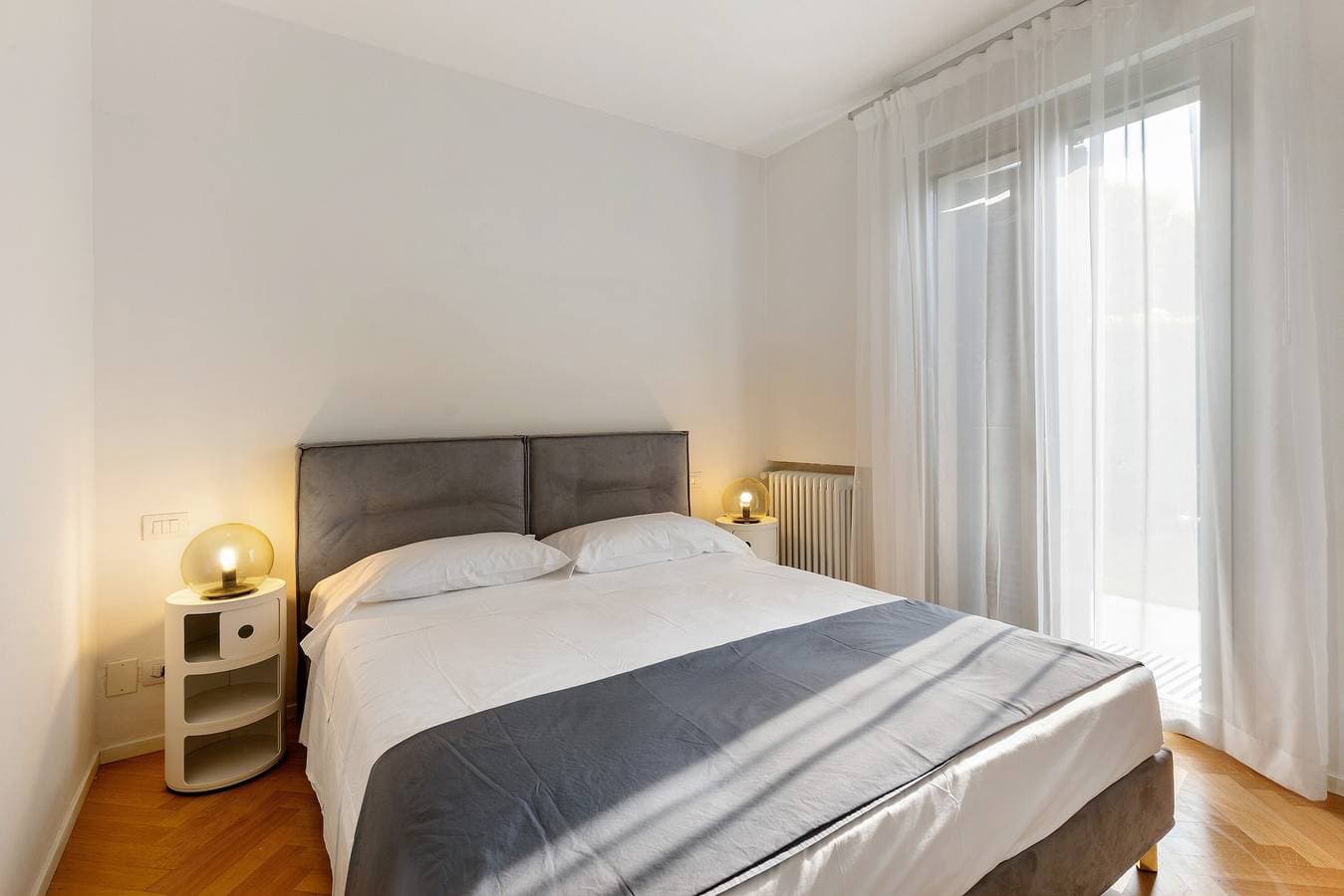 Foto 10 von 24: Ferienwohnung 'Baseventuno 5 Honey Moon' mit Gemeinschaftspool, WLAN und Klimaanlage