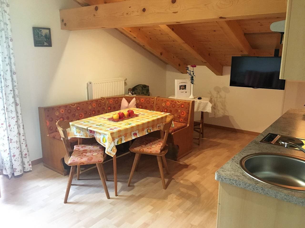 Foto 8 von 25: Apartment 'Nunnenmayr C' mit Bergblick, Gemeinschaftsgarten und WLAN