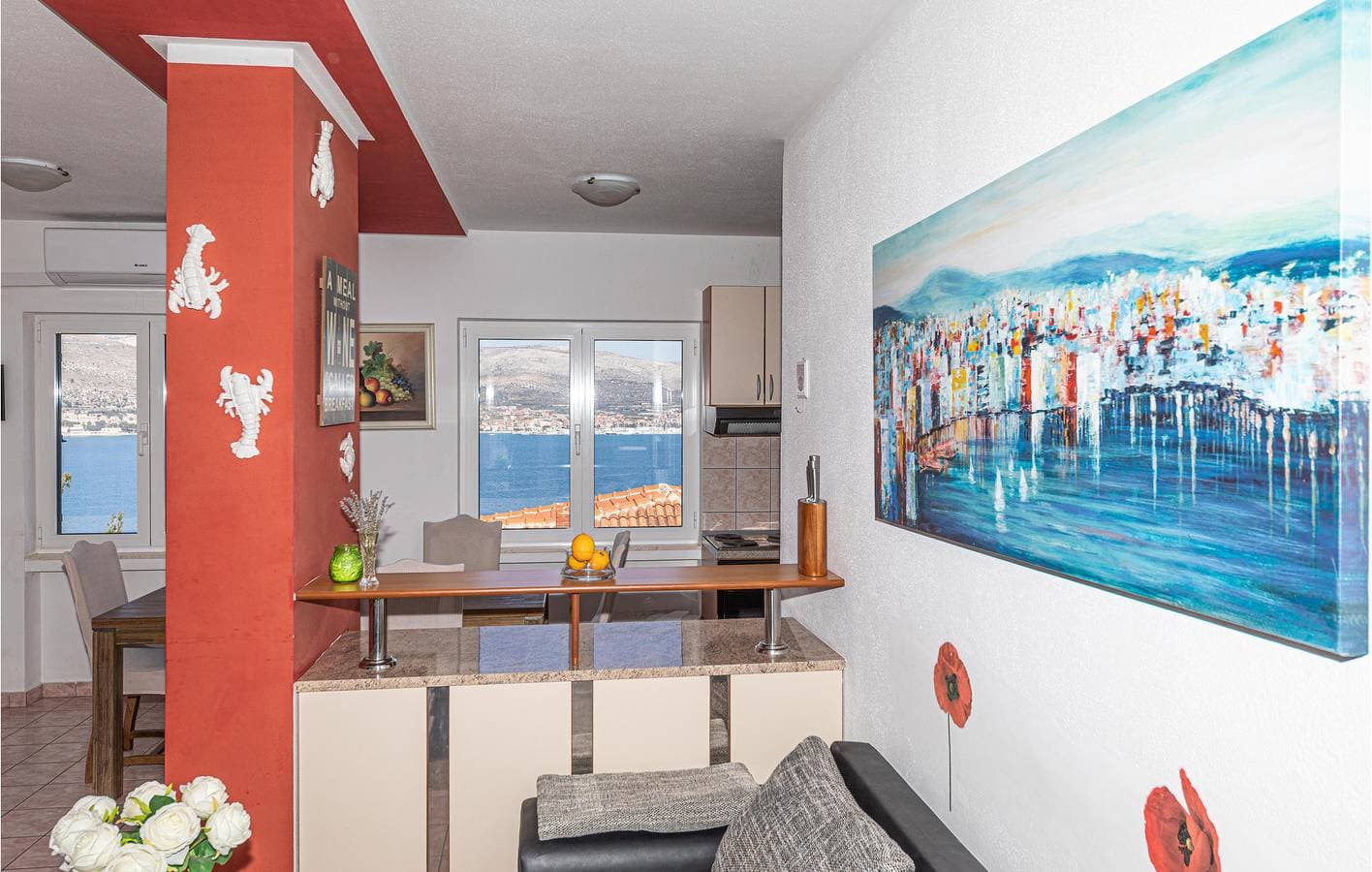 Foto 7 von 19: Apartment mit Meerblick, Pool und Terrasse, 700 m vom Strand entfernt